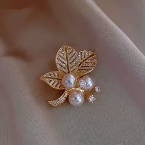 Golden Ginkgo Leaf Pearl Rhinestone High End Brooch Luxury Ladies Designer Fashion Jewelry Brooch Pin