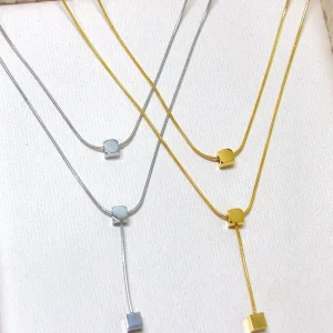 Golden Stainless Steel Small Square Pendant Necklace Fashionable Women’s Double Layered Snake Bone Chain Necklace
