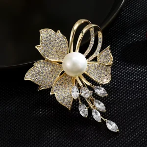 Grand Luxurious Fashionable Brooches High end Corsages New Korean Clothing Accessories for Women Elegant Stylish Brooches