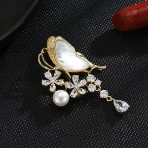 Grand Luxurious Fashionable Brooches High end Mother of pearl New Korean Clothing Accessories Elegant Style