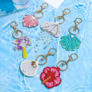 Handmade Beaded Keychains Bag Charms Coconut Shell Floral Cloud Designs Lightweight Fashion Jewelry Accessories for