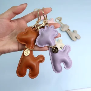 Handmade Giraffe PU Cartoon Keychain Fashionable Bag and Car Couple’s Accessory Foshan Model K25110501