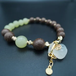 Handmade Vintage Wood Aroma Beaded Bracelet with Agarwood for Focusing Balancing Unisex Gift
