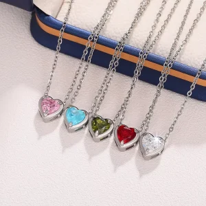 Heart Shape Crystal Rhinestone Claw Setting Pendant Necklace Women Romantic Everyday Wear Necklace
