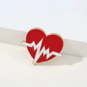 Heart Shaped Medical Brooches Nurse Pins Metal Enamel Pins Doctor Lapel Pins Graduation Gift Clothing Badge