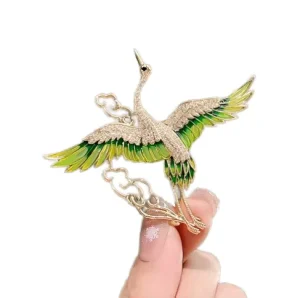 High End Exquisite Gold Plated Alloy Rhinestone Pearl Butterfly Brooch Ladies Luxury Designer Brooch Pin Elegant Accessories