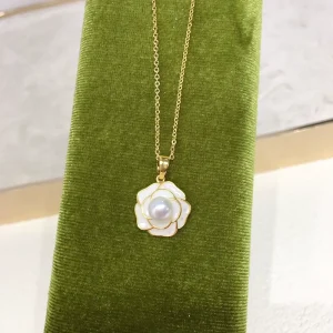 High Quality AAAAA Grade White Pearl Necklace Broken Shell Camellia Natural Freshwater Pearl Pendant Alloy Sweater Chain Jewelry