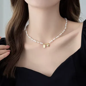 High Quality Charms Gold Plated Necklace Natural Pearl Beads Luxury Fashion Heart Geometric Pendant Necklace