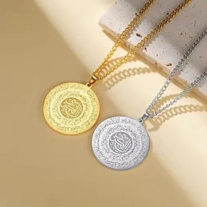 High Quality Fashion Retro Stainless Steel Round Pendant Necklace for Daily Life Wearing