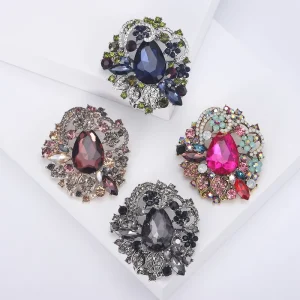 High Quality Fashion Vintage Bohemian Style Crystal Flower Brooch for Party Wedding Gifts