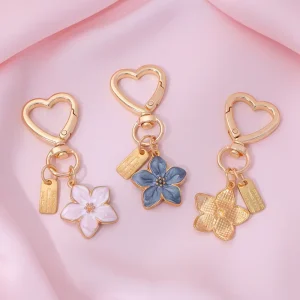 High Quality Flower Cute Keychain llaveros Metal Promotional Key Chain for Women Bag Phone Charm Key Ring Accessories