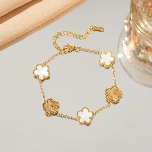 High Quality Premium Trendy Lucky Five Petal Flower Fashion Jewelry Pendants Charms