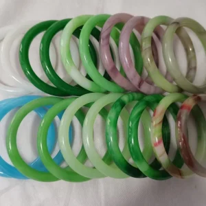 High Quality Synthetic Hetian Jade Bracelet Factory Agate Pendant and Gift Fashionable Glass Bangle