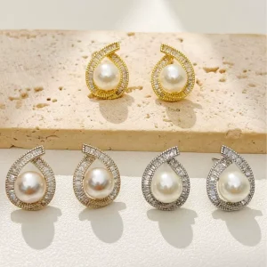 High end Pearl Teardrop Earrings Fashionable and Elegant with a Niche Design and Brass Accessories
