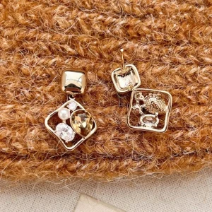 High end Women’s Square Zircon Drop Earrings Brass Light Luxury Trendy Gift Jewelry