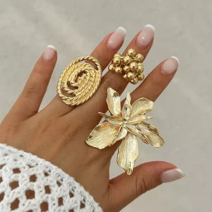 Hot Europe United States Fashion Rings Exaggerated Sweet Cool Style Metal Cross Ring with Big Love Pattern Jewelry
