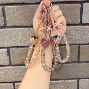 Hot selling crystal phone chain phone case chain strawberry flower hanging rope hanging chain bead string