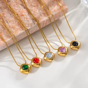 Ins Style Fashionable Smooth Square Color Diamond Titanium Steel Necklace for Women Light Luxury High-end Versatile Necklace