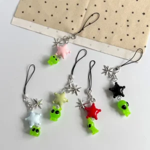 Japanese and Korean Cute Big eyed Alien Keychain Adorable Small Pendant Star Cute Headphone Bag Charm Ins Style