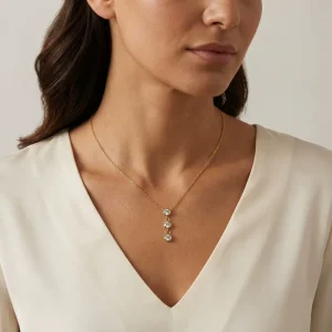 Jewelry 18K Gold Plated Waterproof Fashion Simple Versatile Three Zirconia Pendant Necklace Stainless Steel Jewelry