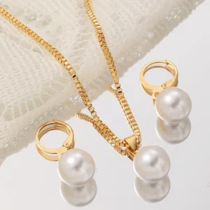 Jewelry Sets Fashionable and Light Luxury Pearl Necklace and Earrings 2 Pcs Set Niche Design High end Feel