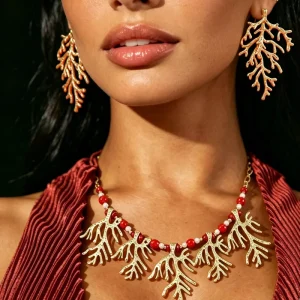 Kaimei Fashion Jewelry Coral Pendant Colored Beaded Necklace Fashion Seaside Metal Beaded Choker Gold Necklaces For Women