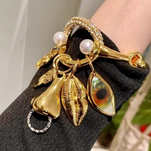 Kaimei Fashion Jewelry Facial Features Series Nose Eye Lip Pendant Tassel Bracelet Luxury Fashion Charm Gold Bracelets