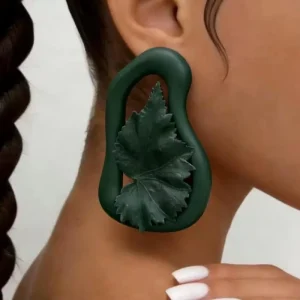 Kaimei Fashion Jewelry Vintage Exaggerated Irregular Leaf Earring Dark Green Hollow Leaf Oversized Women’s Earrings Jewelry