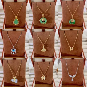 Korean 18K Gold Zircon Necklace Non Tarnish Four Leaf Clover Pendant Women’s Fashion Jewelry