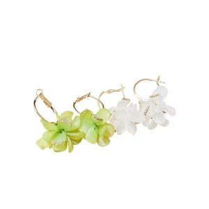 Korean Style Fashionable Temperament Sweet Acrylic Petal Ear Buckle Personalized and Niche Design Easy to Match with Earrings