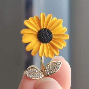 Korean Style Simplicity Brooches Women Luxury Sunflower Trendy Personality Flower Brooch Cute Jewelry Clothing Accessories