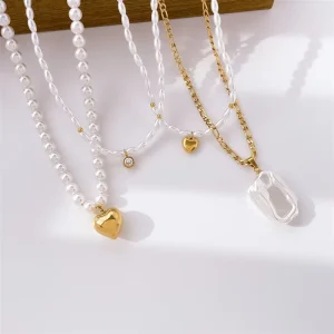 Korean Sweet style Pearl Round bead Collarbone Necklace with Heart shaped and Unique Pearls