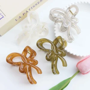 Korean Trendy 10cm Transparent Butterfly Plastic Non-slip Strong Hold Hair Claw Clip Glossy Clear Jelly Shark Clips for Women