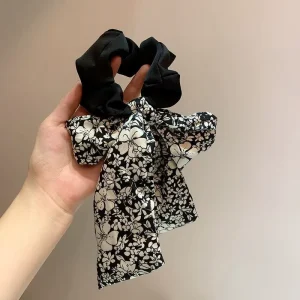 Korean style Minimalist Bow Hair Tie for Women elegant Handmade Fabric Headband High Elasticity Versatile Hair Accessory for