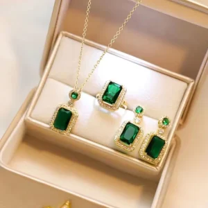 Lateefah OEM 3 Piece Set Exquisite Fashion Emerald Perfume Bottle Necklace Earrings Ring