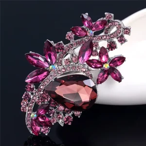 Latest Fashion Designer Brooches and Pins