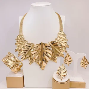 Latest Fashion Gold Plated Set Flower Fashion Necklace Bracelet Earrings Ring Set Party Gift Jewelry Set