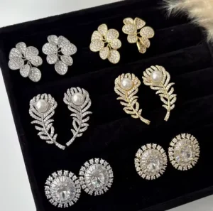 Latest Modern Essential in Gold and Silver Fashion Leaf and Blossom Drop Earring with Bright Zircon for Daily Life