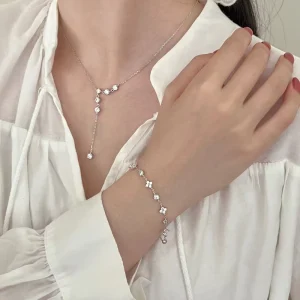 Light French Elegant Style Zircon Tassel Korean Four Leaf Clover Lucky Jewelry Set