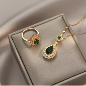 Light Luxury Emerald Crystal Necklace Full Diamond Pendant Ring Set Micro Paved Real Rhinestone Gold Zircon Stainless Steel for