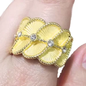 Luxurious Exaggerated Hollow Large Ring Alloy Ring Gold Plated Smooth Fashion Ring