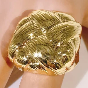 Luxurious Exaggerated Hollow Large Ring Alloy Ring Gold Plated Smooth Fashion Ring