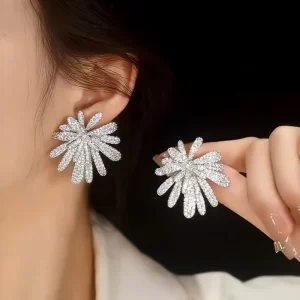 Luxurious Micro Cubic Zirconia Stone Setting Unique Red Pink Geometric Flower Design Women’s Costume Jewelry Elegant Earrings