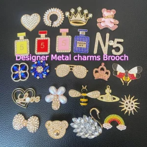Luxury Bling Jewelry Fashion Jewelry Brooches Inspired Designer Rhinestone Brooch Women Designer Metal Charms Brooch