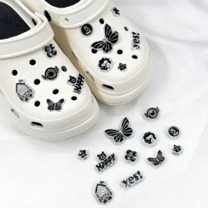 Luxury Bling Metal Lady Style Designer Shoes Decoration Chroma Bottle Series Clog Shoes Accessories Fit Hole Sandal Clog Charms