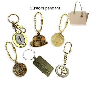 Luxury Designer Metal Bag Charms Key Chain Keychain Maker Fashion Jewelry Pendants Charms