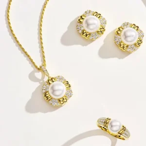 Luxury Fashion Necklace for Women Gold Plated Gem Pearl Trendy Jewelry