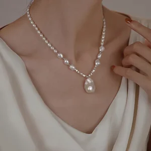 Luxury Fashion Stainless Steel Imitation Pearl Butterfly Shape Statement Choker Necklace Blade Chain Women’s Minimalist Party