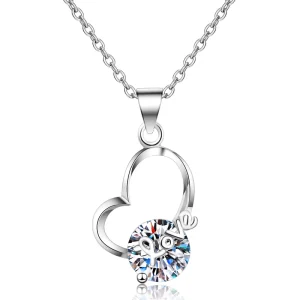 Luxury Fine Fashion Jewelry 925 Sterling Silver Alphabet LOVE Necklace 2 Carat Moissanite Pendant Necklace Gift Girl