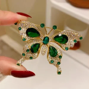 Luxury Green Butterfly Brooch for Women Gold Plated Crystal Rhinestone Insect Pin Elegant Fashion Jewelry for Coat Suit Dress